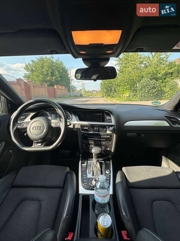 Седан Audi A4 2014 в Киеве