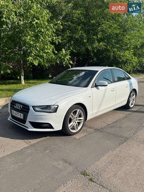 Audi A4 2014