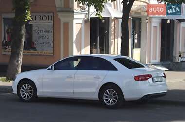 Седан Audi A4 2015 в Лубнах