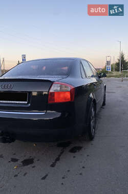 Седан Audi A4 2003 в 