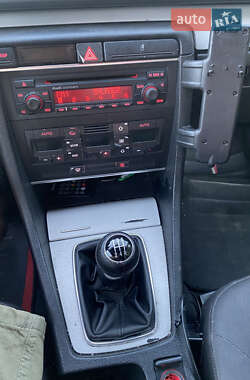 Седан Audi A4 2003 в 