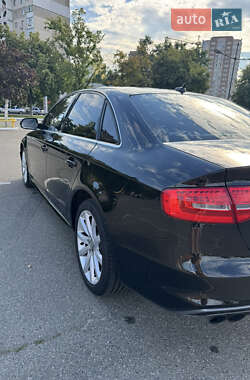 Седан Audi A4 2013 в 