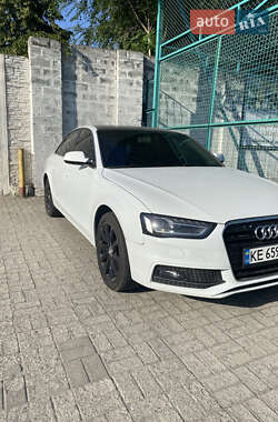 Седан Audi A4 2012 в 
