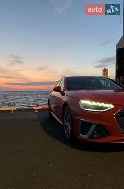 Універсал Audi A4 2019 в Івано-Франківську