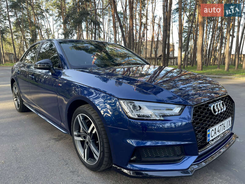 Седан Audi A4 2017 в Киеве