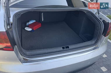 Седан Audi A4 2005 в 
