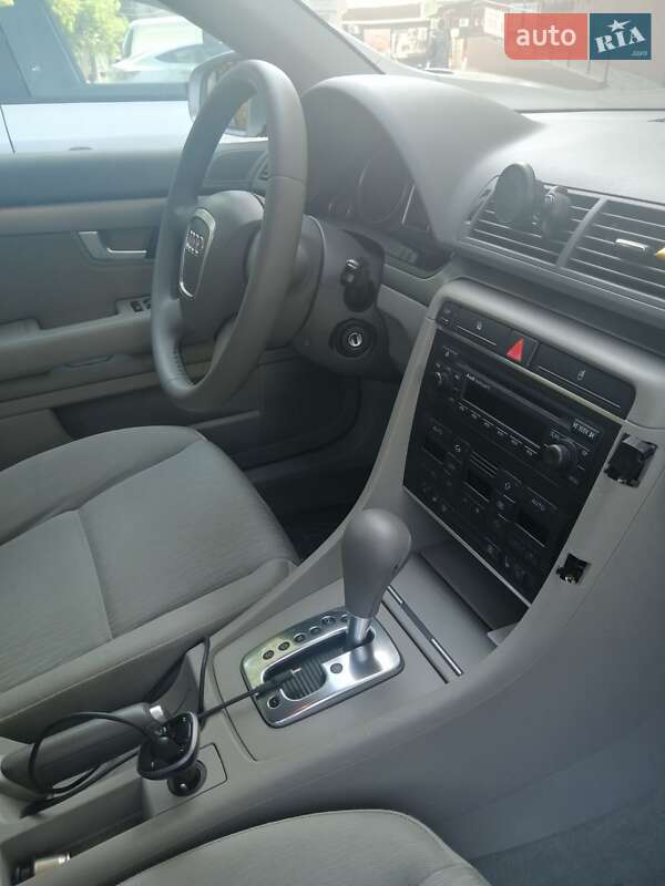 Седан Audi A4 2004 в Одессе