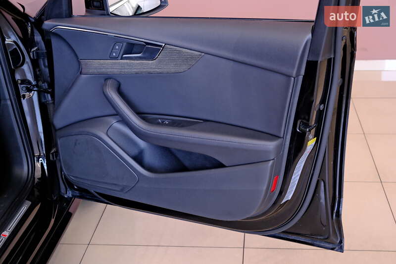 Седан Audi A4 2019 в Одессе