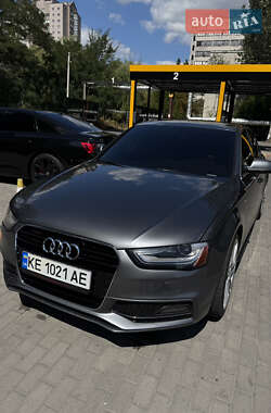 Седан Audi A4 2013 в Днепре