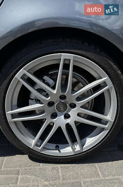 Седан Audi A4 2013 в Днепре