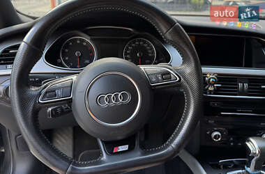 Седан Audi A4 2013 в Днепре