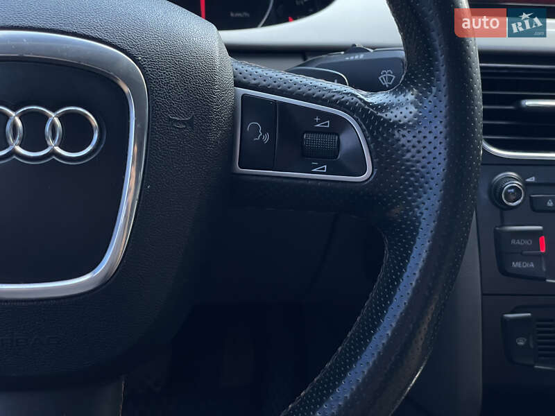 Седан Audi A4 2009 в Бердичеве