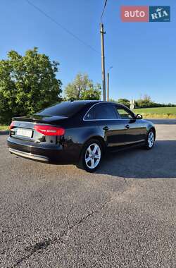 Седан Audi A4 2013 в 