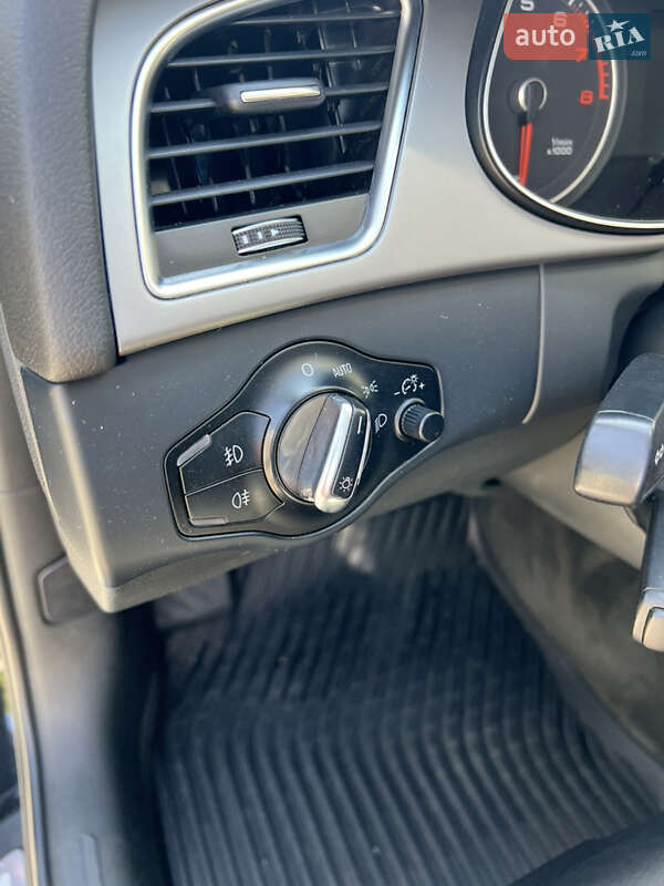 Седан Audi A4 2013 в Виннице