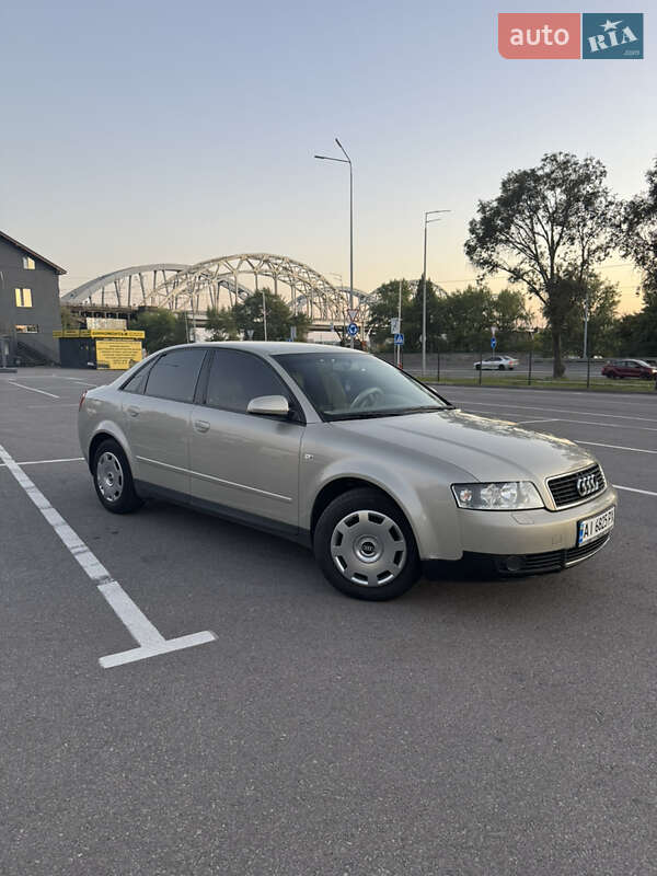 Седан Audi A4 2002 в Киеве