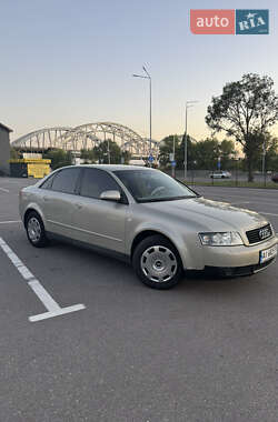 Седан Audi A4 2002 в 
