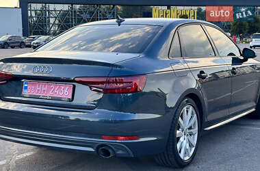 Седан Audi A4 2018 в 