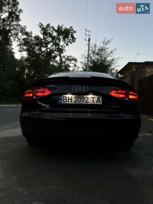 Седан Audi A4 2009 в Буче