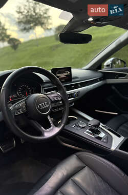 Седан Audi A4 2018 в 