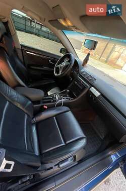 Седан Audi A4 2002 в 