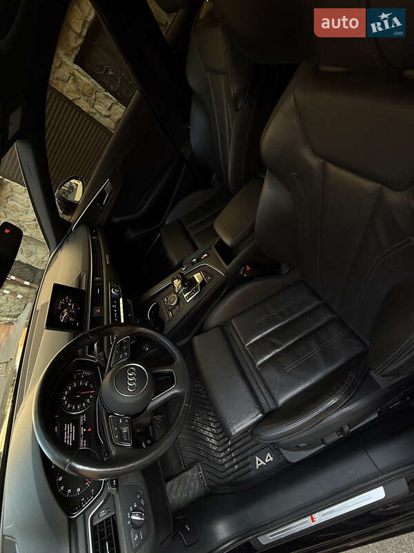 Седан Audi A4 2018 в Львове