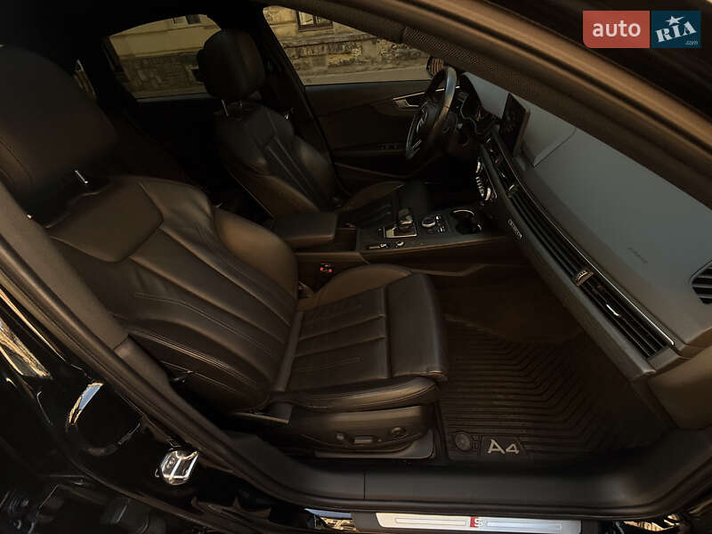Седан Audi A4 2018 в Львове