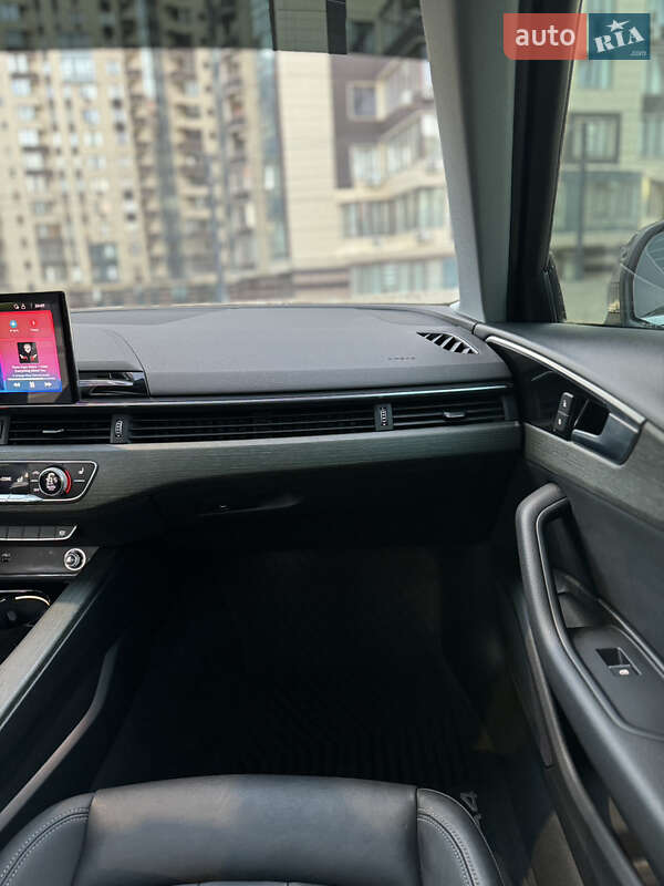 Седан Audi A4 2020 в Киеве