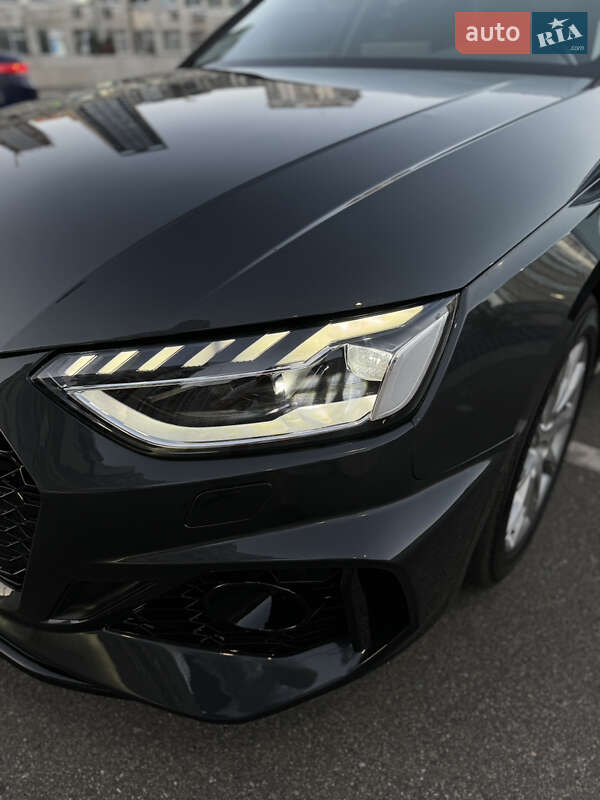 Седан Audi A4 2020 в Киеве