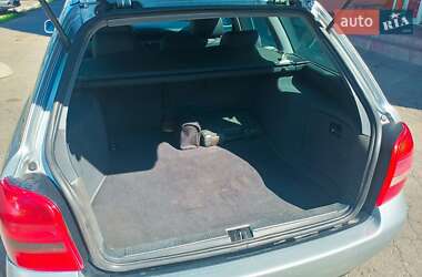 Универсал Audi A4 2000 в 