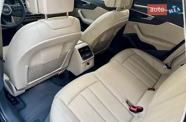 Седан Audi A4 2016 в 