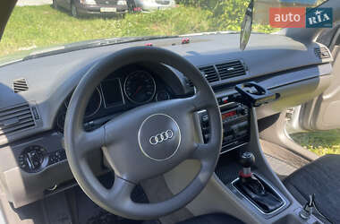 Седан Audi A4 2001 в 