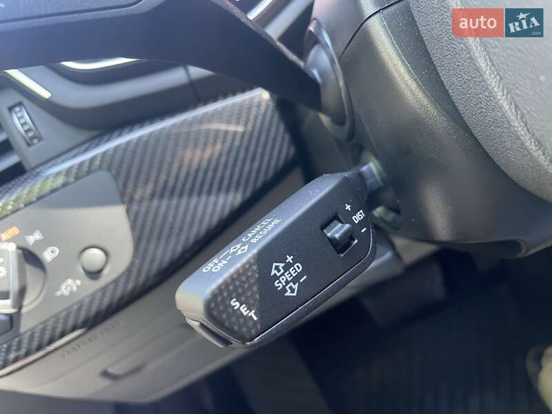 Седан Audi A4 2022 в Киеве