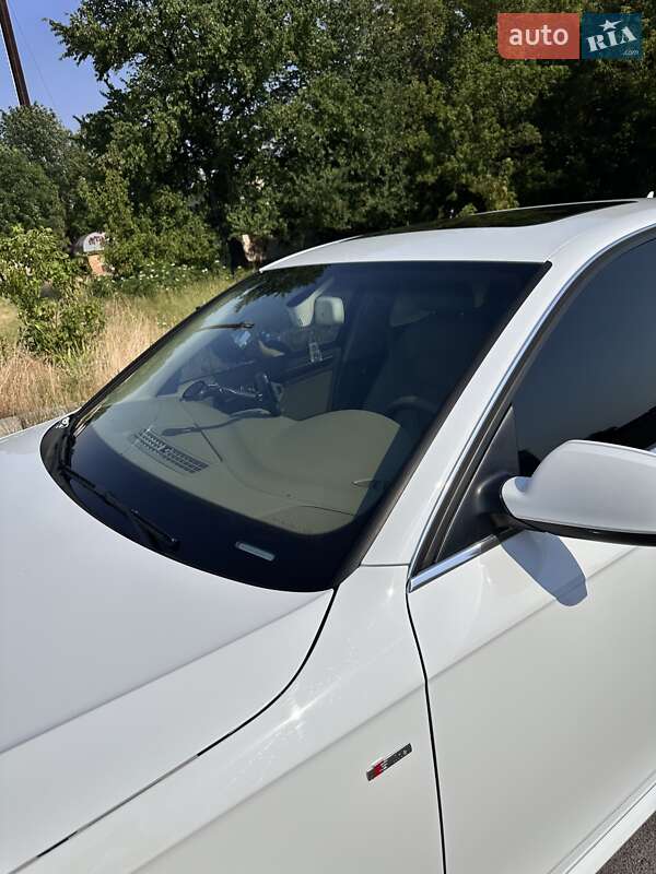 Седан Audi A4 2012 в Тульчине