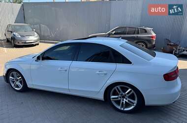 Седан Audi A4 2013 в 