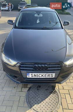 Универсал Audi A4 2013 в 