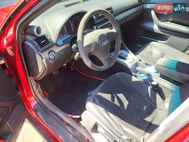 Седан Audi A4 2002 в Черновцах