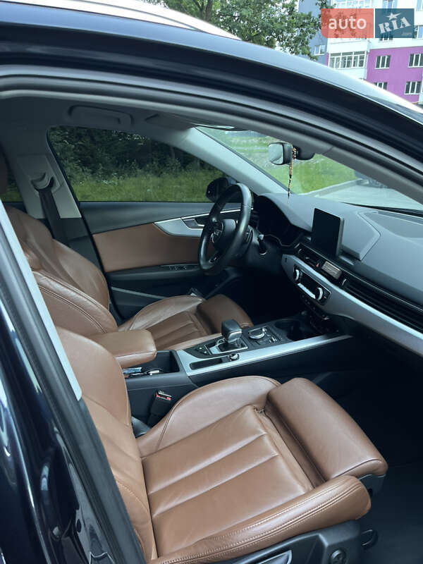 Универсал Audi A4 2018 в Новояворовске