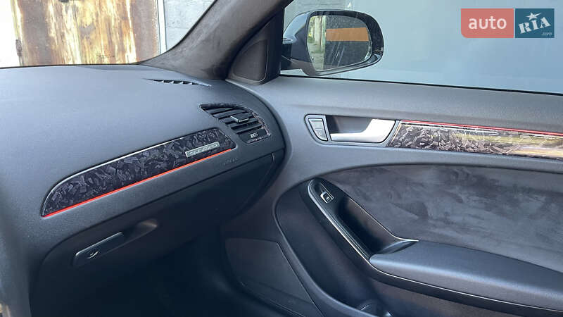 Седан Audi A4 2013 в Днепре
