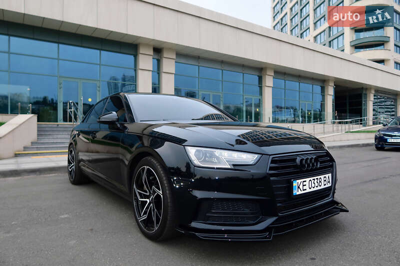 Седан Audi A4 2017 в Днепре
