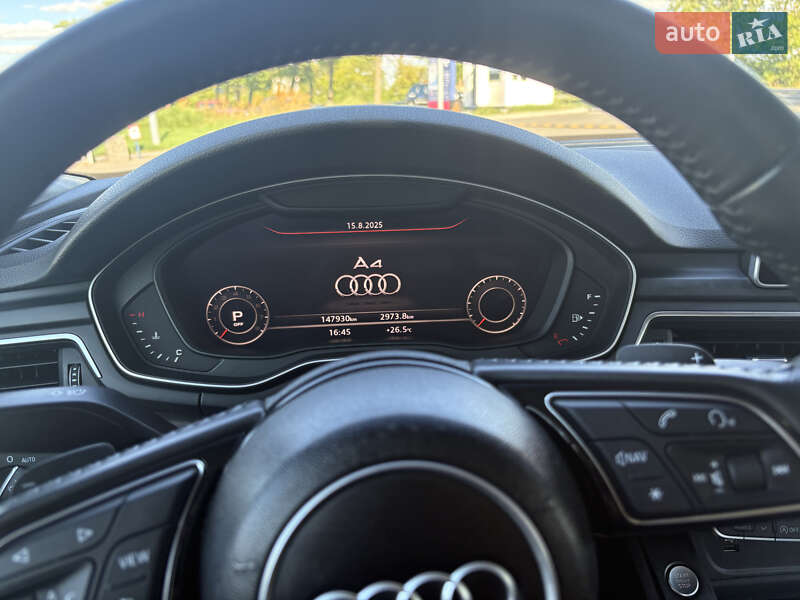 Седан Audi A4 2018 в Киеве
