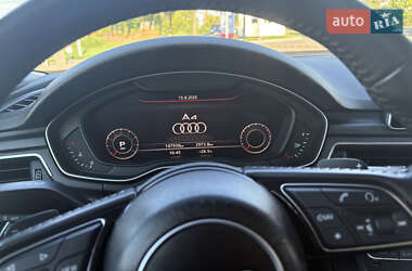 Седан Audi A4 2018 в 