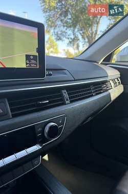 Седан Audi A4 2018 в 