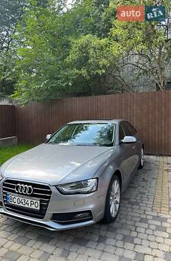 Седан Audi A4 2015 в Львове