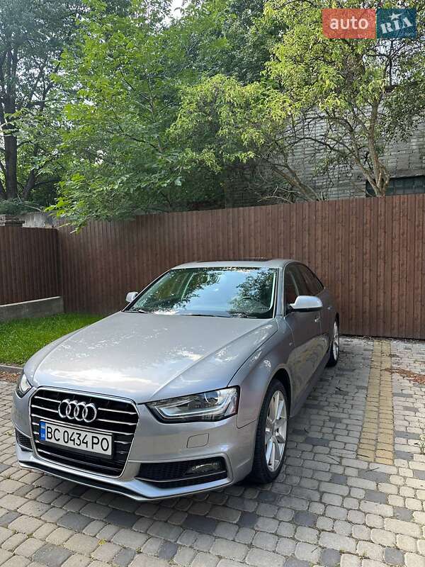 Седан Audi A4 2015 в 
