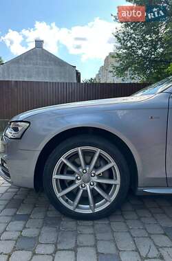 Седан Audi A4 2015 в 