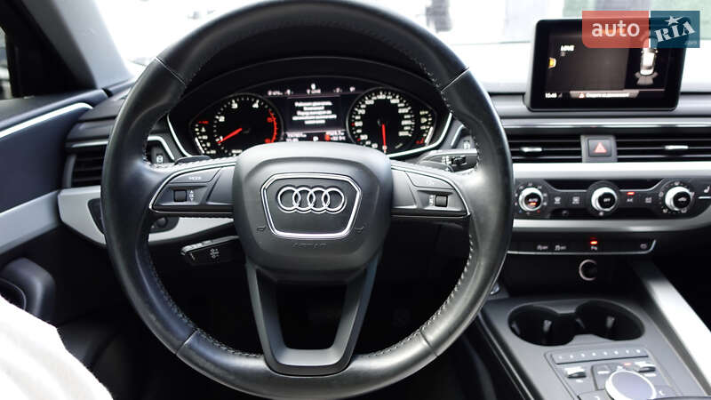 Седан Audi A4 2017 в Киеве