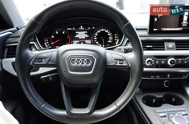 Седан Audi A4 2017 в 
