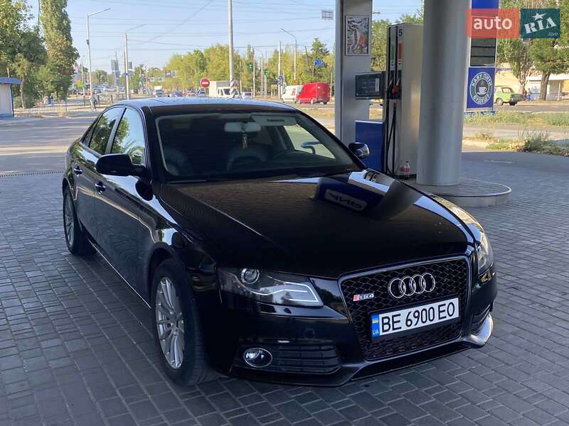 Седан Audi A4 2011 в Николаеве
