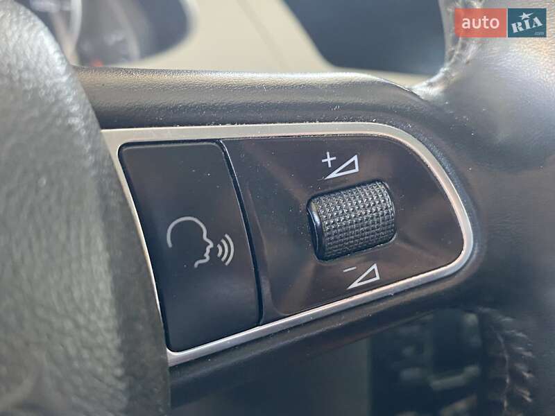 Седан Audi A4 2011 в Николаеве