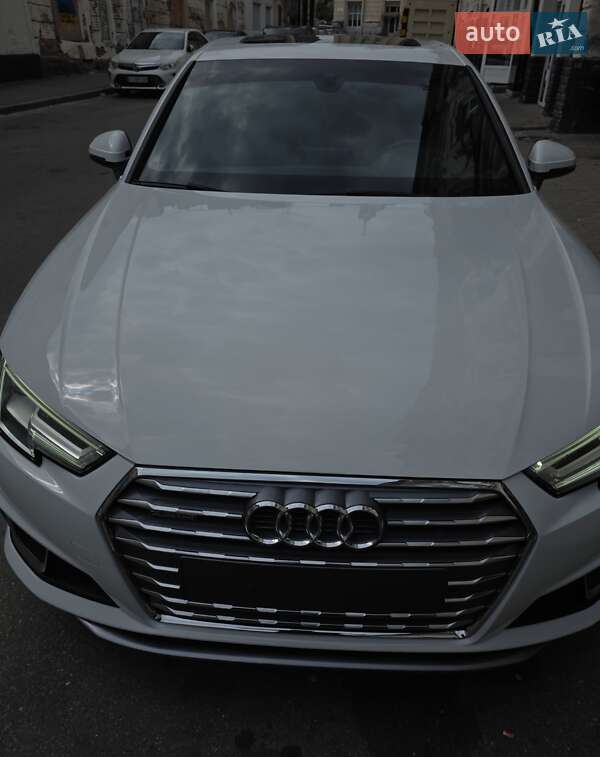Седан Audi A4 2019 в Харкові